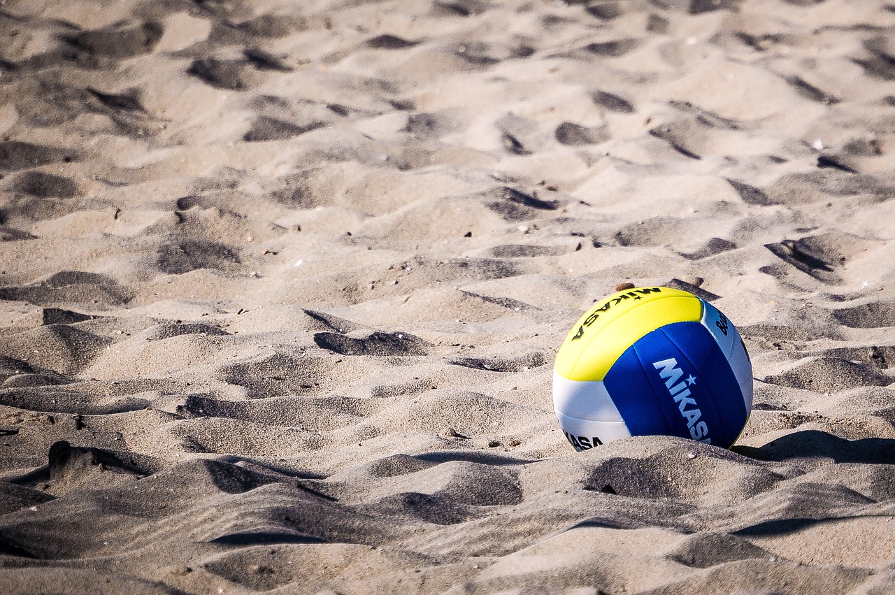 volleyball, ball, beach-499983.jpg